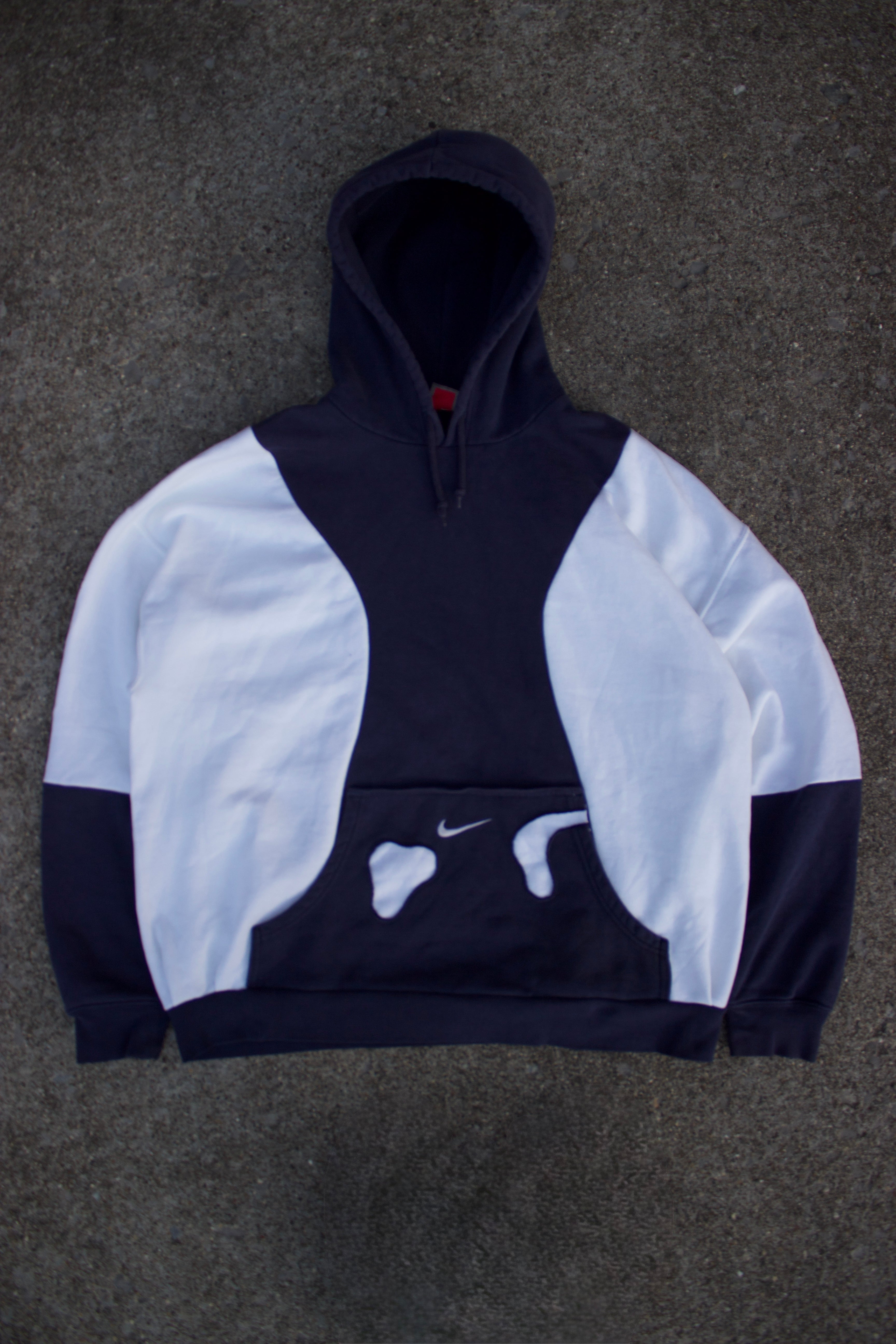 REWORKED NIKE HOODIE (XL)